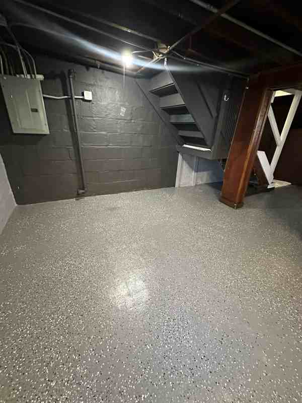 318 157th St - Photo 7 of 20