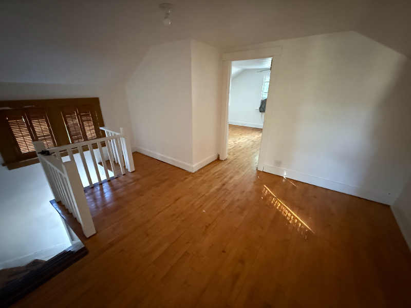 908 Island St - Photo 7 of 8