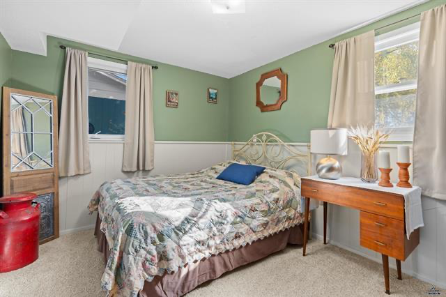 101 E Wyoming St - Photo 5 of 7