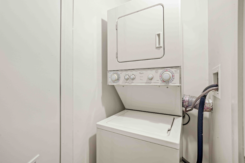 579 W Kinzie St - Photo 6 of 18