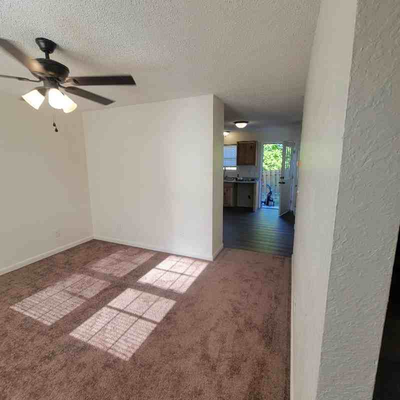 7270 Pea Ridge Rd - Photo 3 of 15