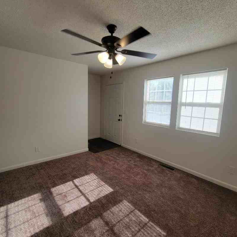 7270 Pea Ridge Rd - Photo 4 of 15