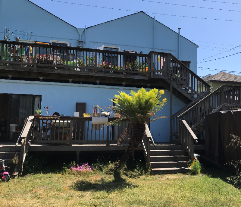 215 Pacific Ave #C - Photo 2 of 12