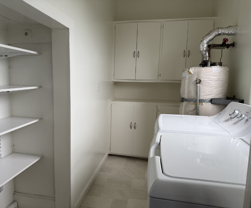 215 Pacific Ave #C - Photo 7 of 12