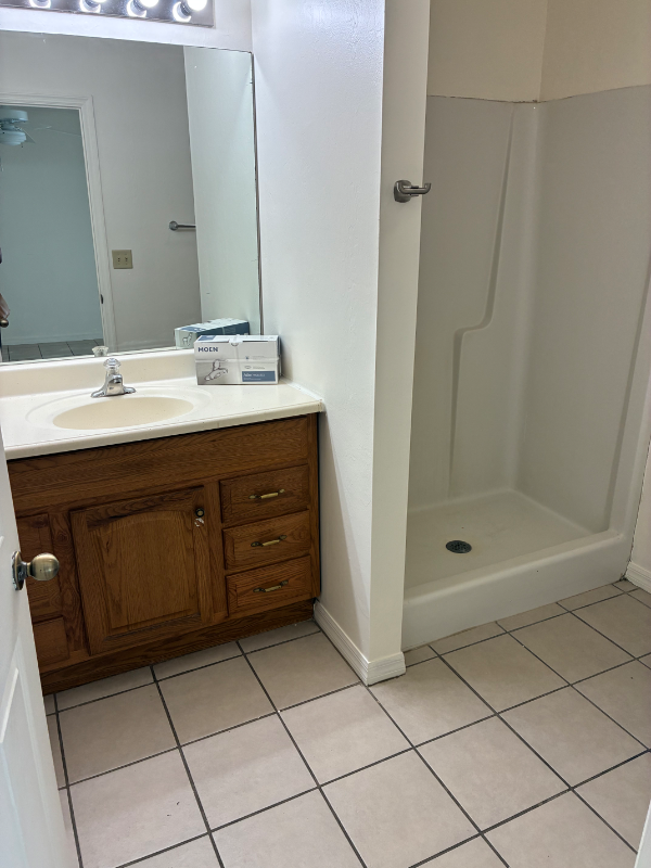 12 2256B Estreet - Photo 3 of 4