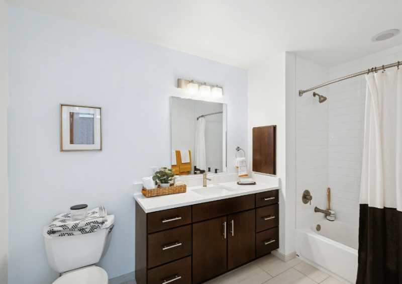 938 Lake St #1111 - Photo 4 of 20