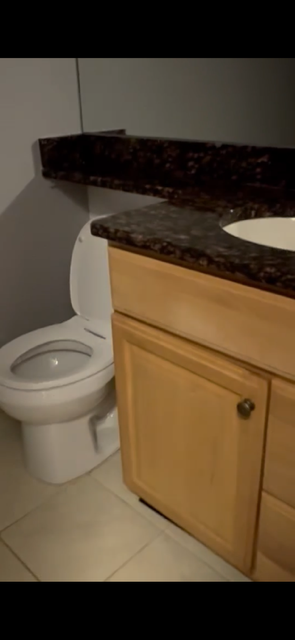 601 E 32nd St #609 - Photo 3 of 8