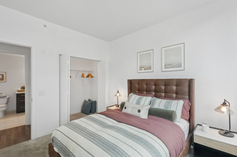 932 Lake St #2222 - Photo 2 of 20