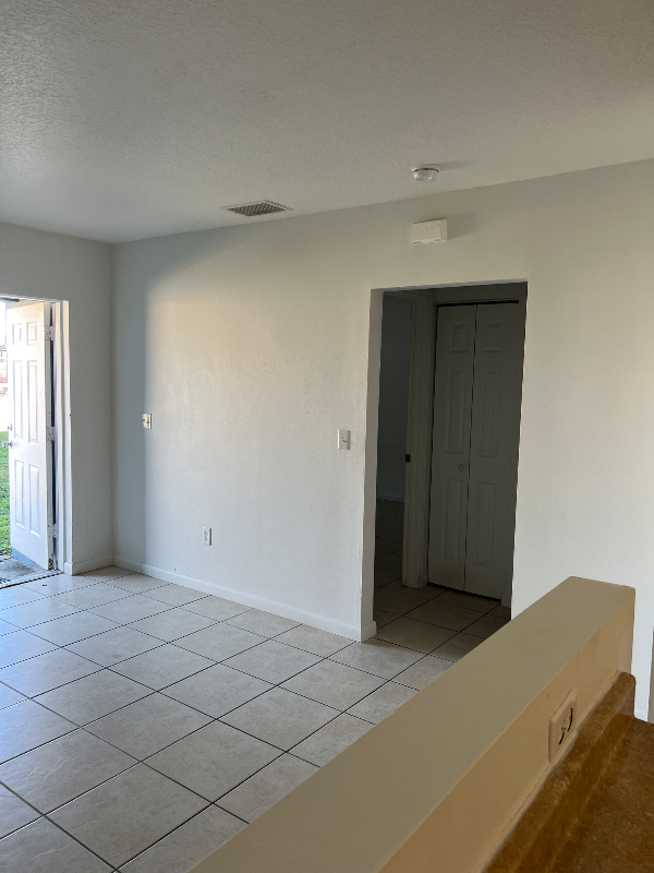 1311 Emerald Ter #A - Photo 6 of 13