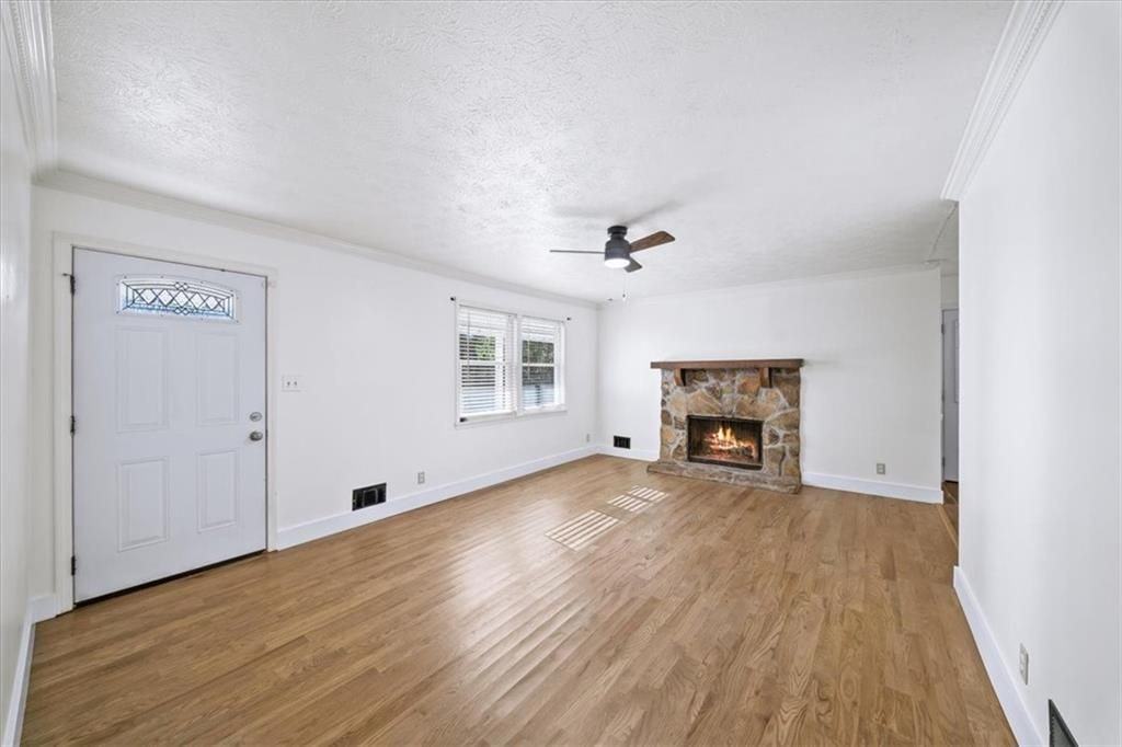 1220 Ridge Rd - Photo 4 of 22