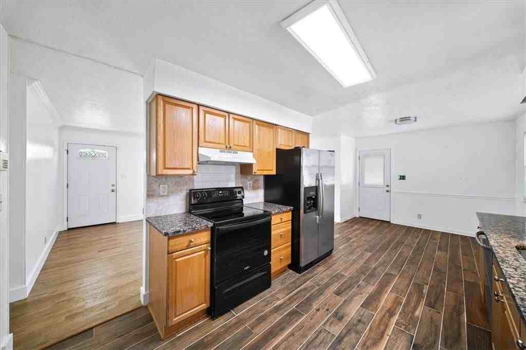 1220 Ridge Rd - Photo 6 of 22