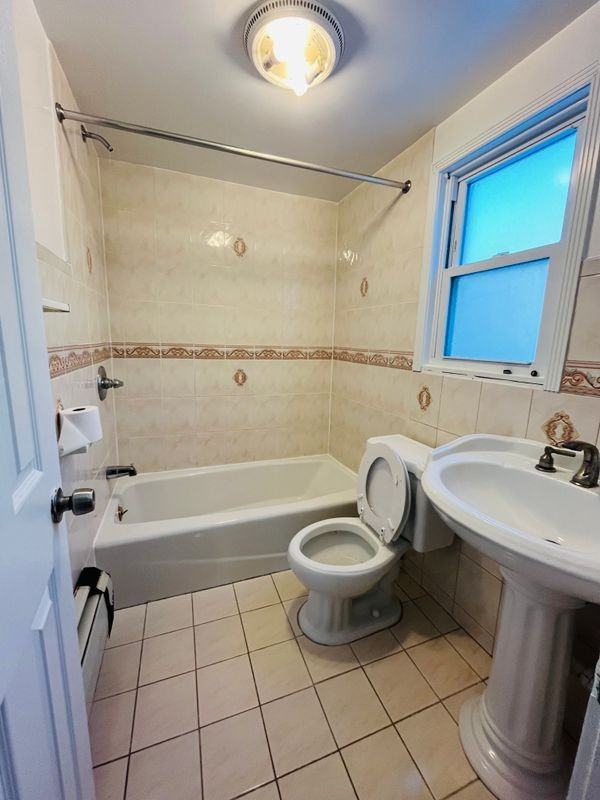 673 E 235th St - Photo 2 of 7