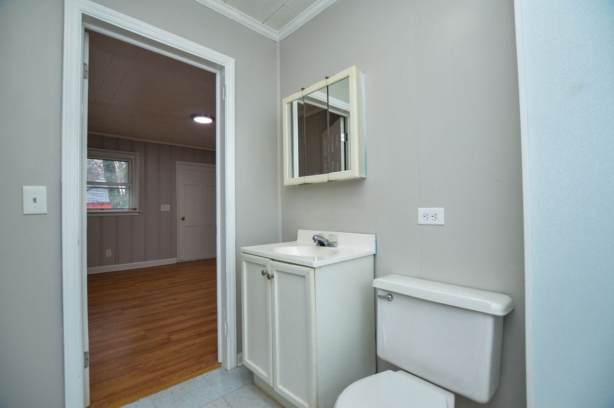 532 Homewood Ave - Photo 3 of 3