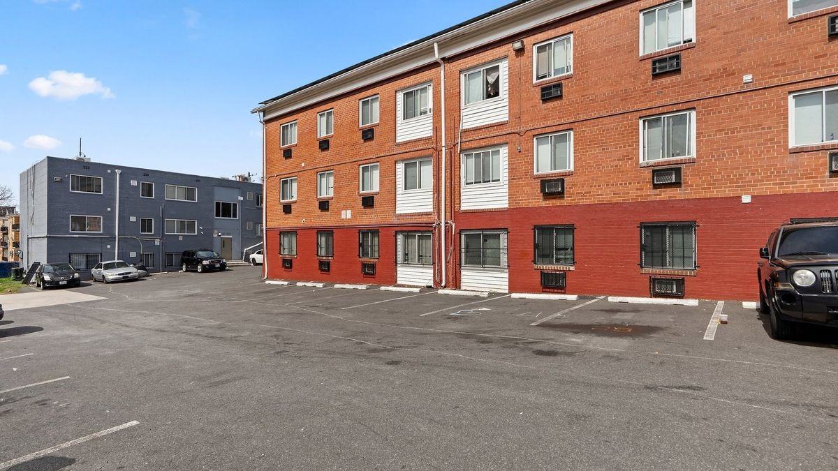 5047 D St Se - Photo 7 of 7