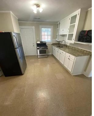 1756 Minnesota St - Photo 3 of 10