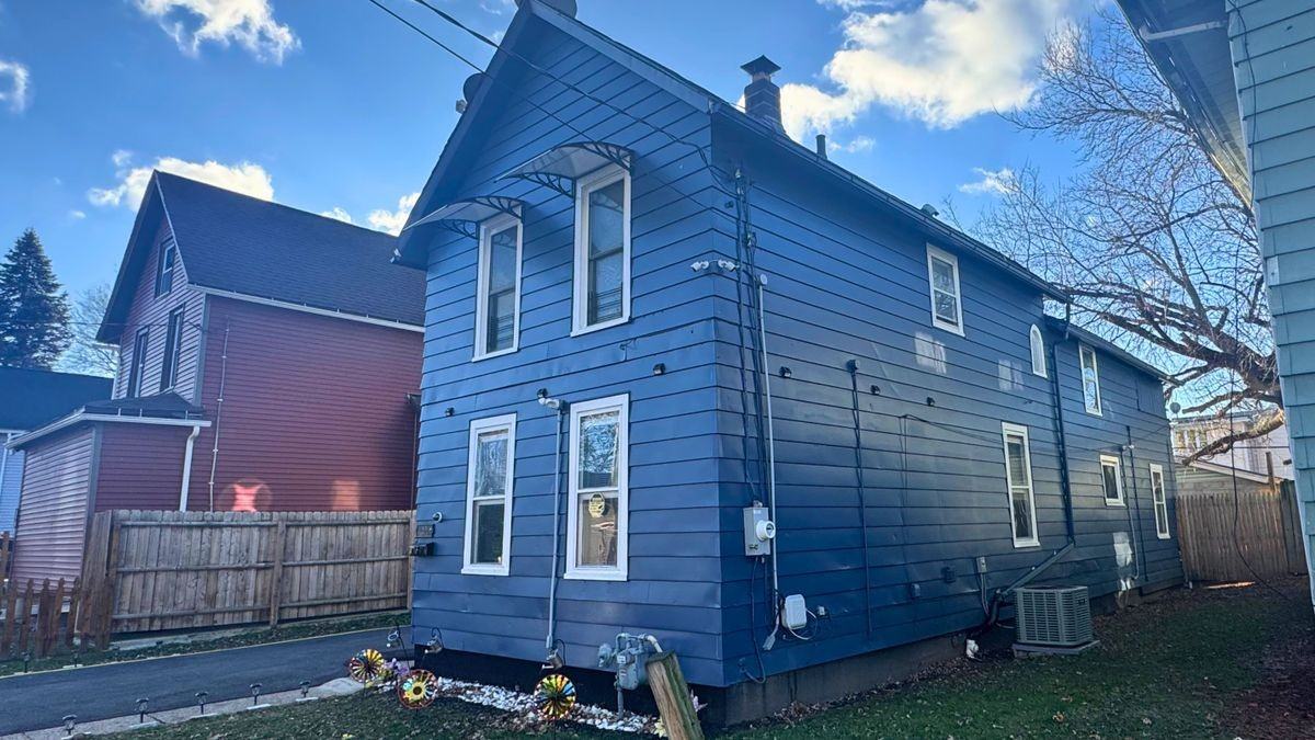 57 Ferncliffe Dr - Photo 2 of 14