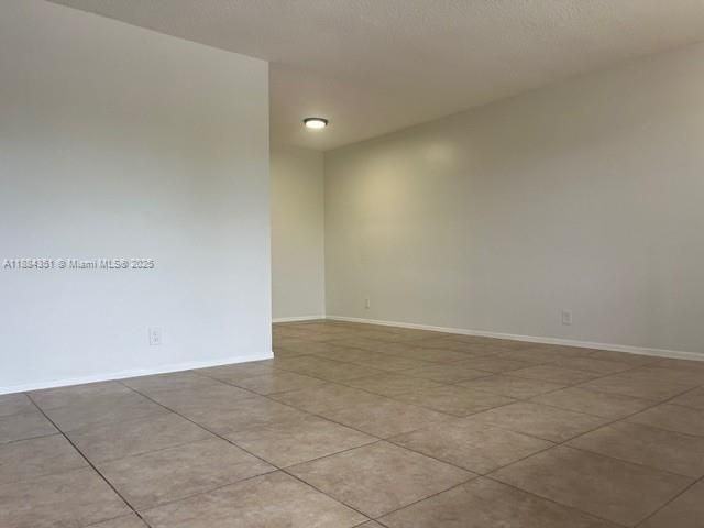 5610 Ne 18th Ave ##7 - Photo 3 of 13