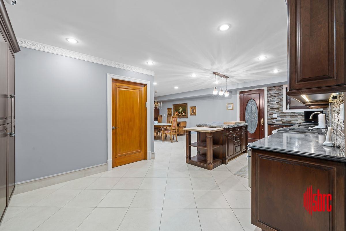 2626 National Dr - Photo 4 of 47