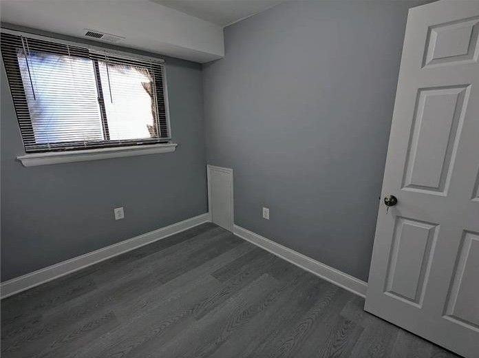 5325 Bass Pl Se - Photo 7 of 9