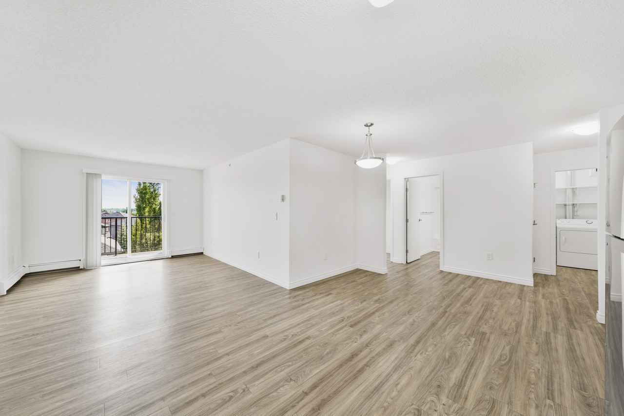 Windermere Village Apartments - Photo 4 of 12