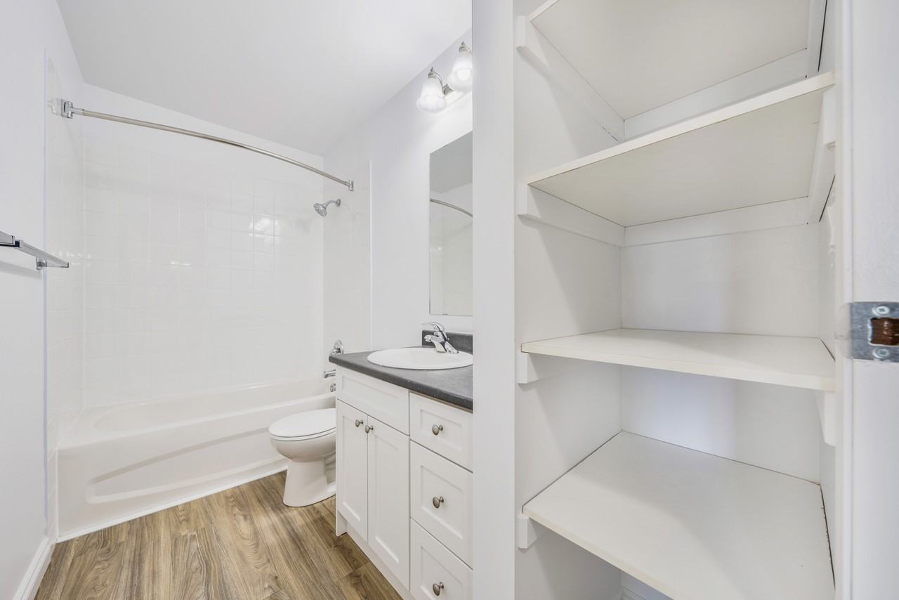 Windermere Village Apartments - Photo 7 of 12