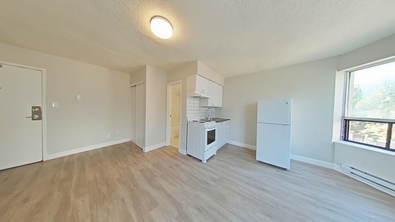 1510 & 1512 King Street West - Photo 3 of 7