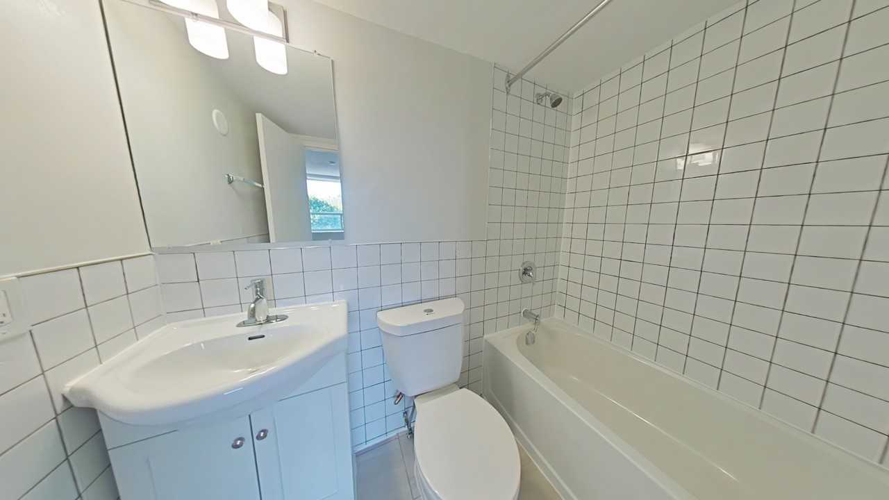 1510 & 1512 King Street West - Photo 5 of 7