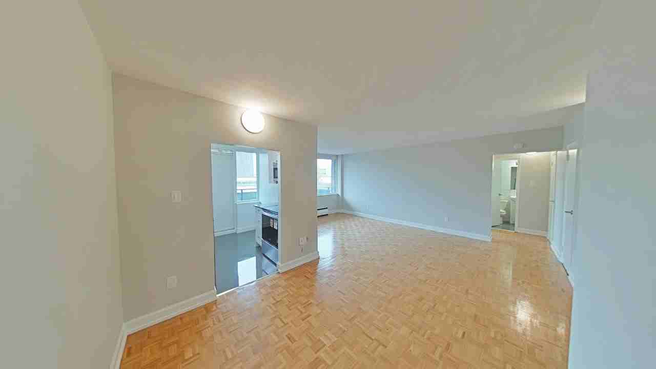 36 Thorncliffe Park Drive - Photo 7 of 19