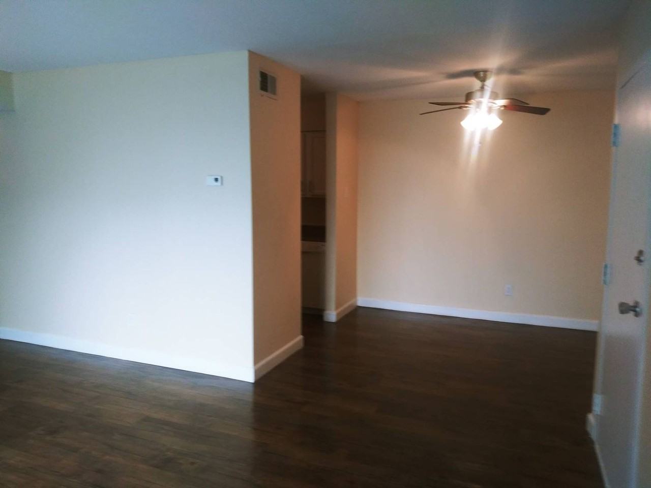 Abbott Acres Apartments - Photo 3 of 27