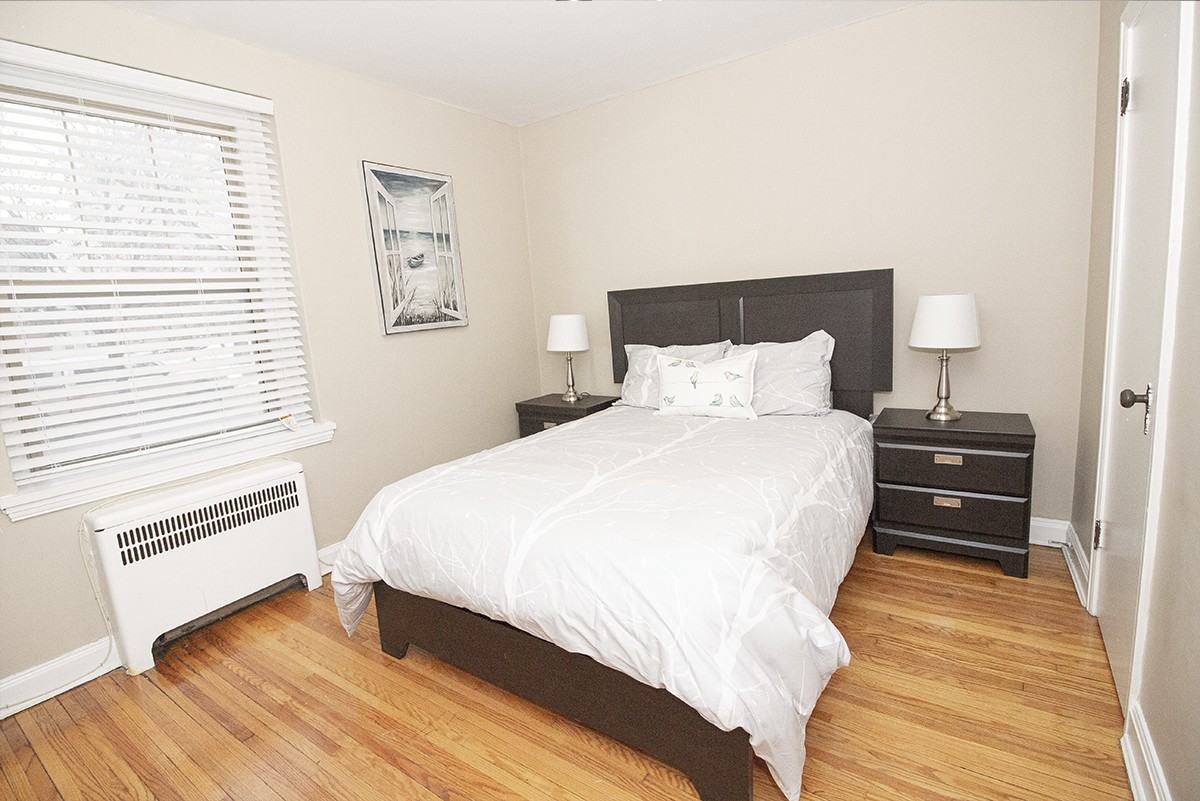 250 Broadway Avenue - Photo 7 of 10