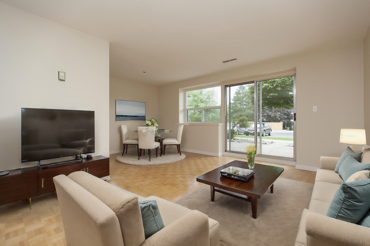 Bowling Green IV - Photo 2 of 8