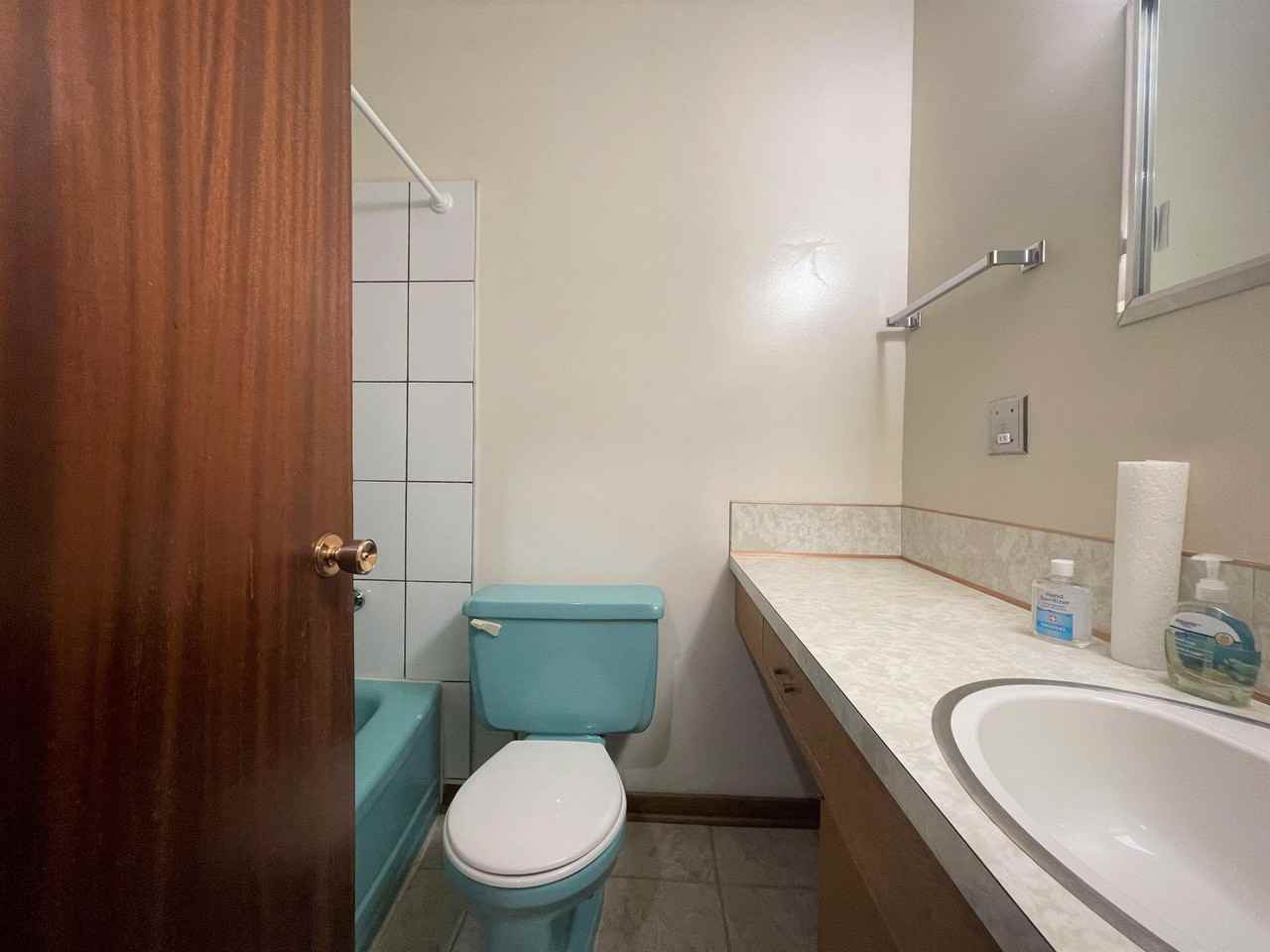 Essex - Photo 3 of 5