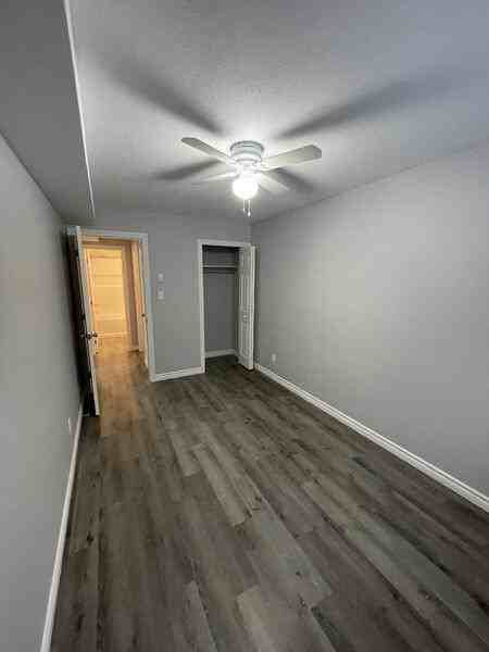 6632 Notre Dame St - Photo 5 of 12