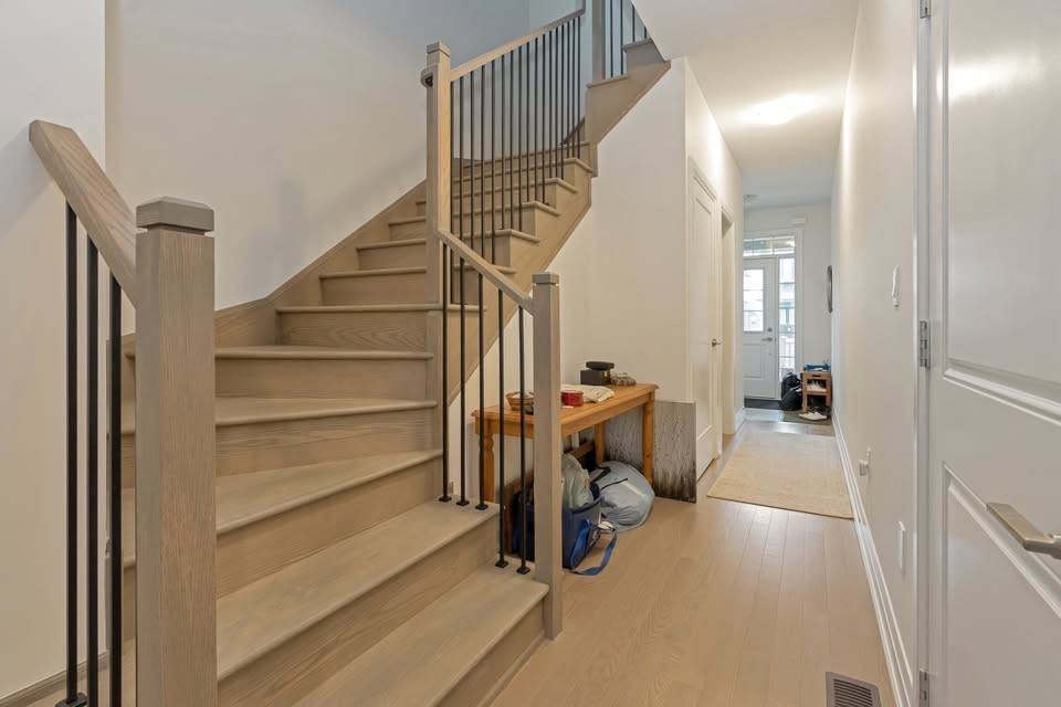 140 Shepherd Dr, Barrie, ON L9J 0C3, Canada - Photo 4 of 21