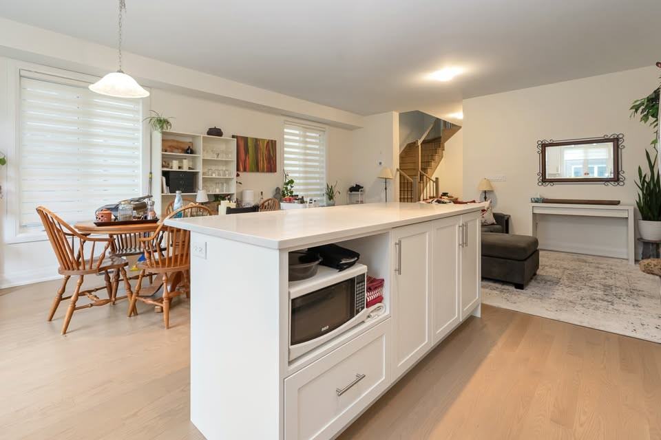 140 Shepherd Dr, Barrie, ON L9J 0C3, Canada - Photo 7 of 21