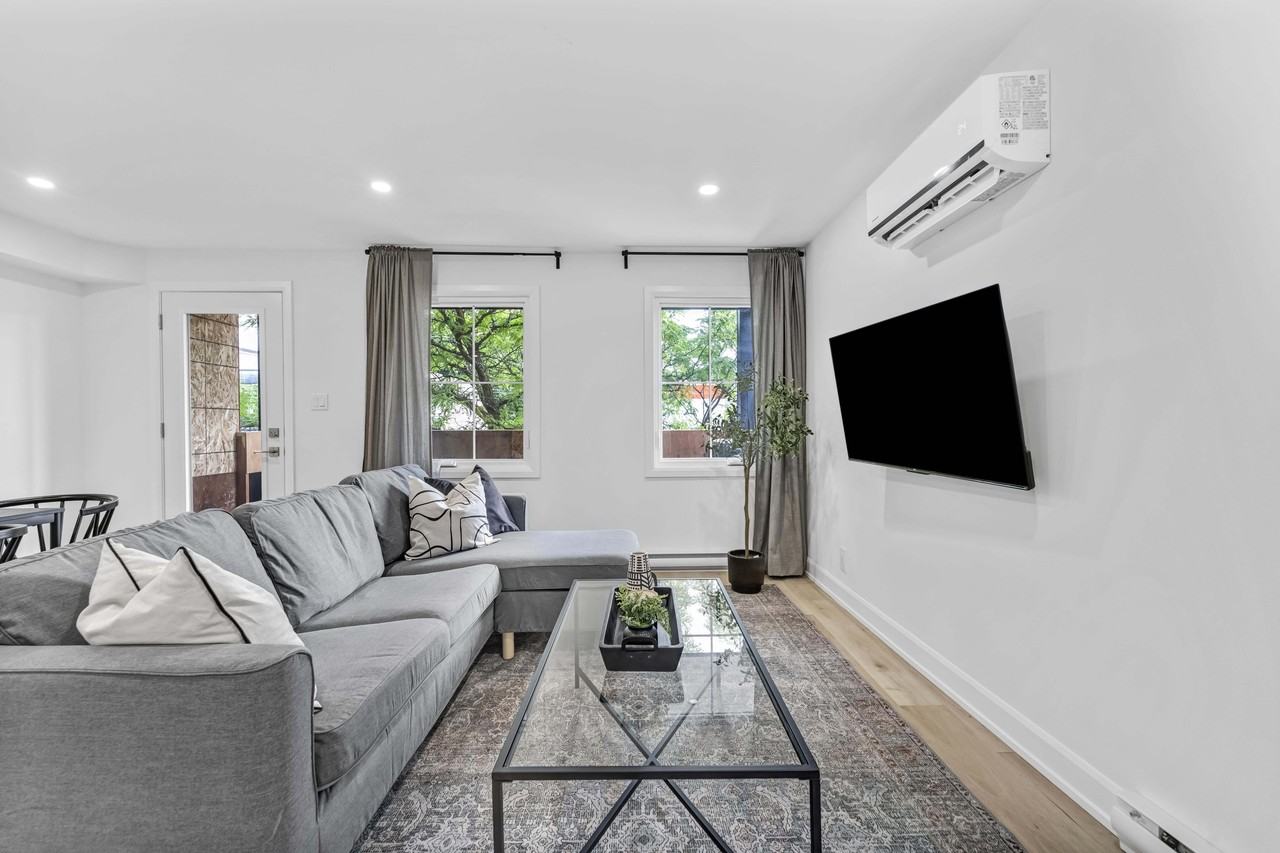 885-887 Somerset Street West - Photo 3 of 28