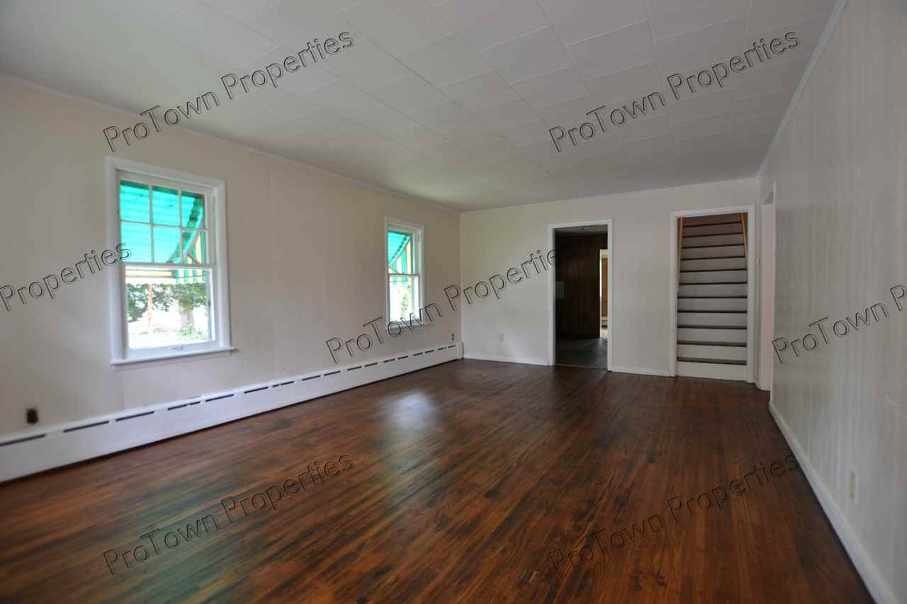 211 Doris Avenue - Photo 2 of 7