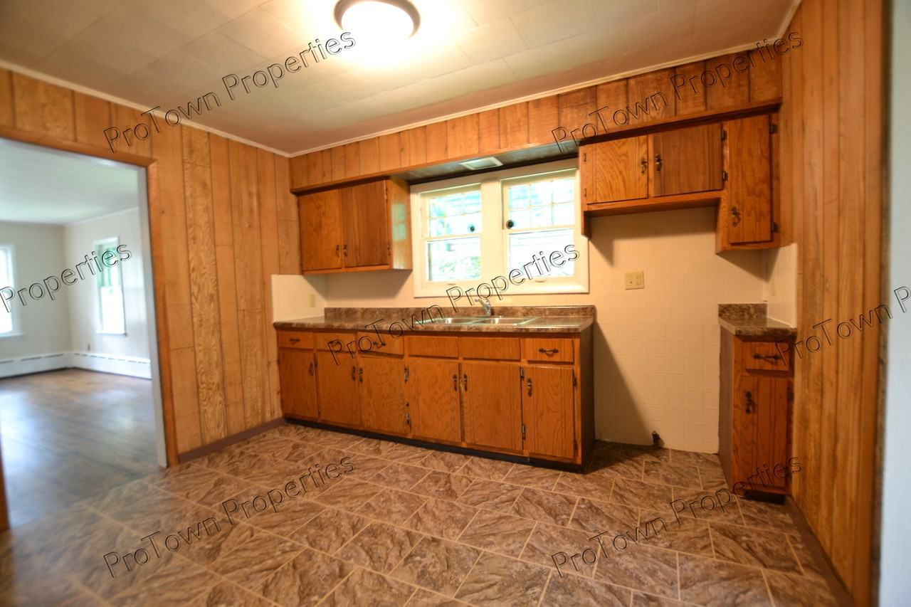 211 Doris Avenue - Photo 3 of 7