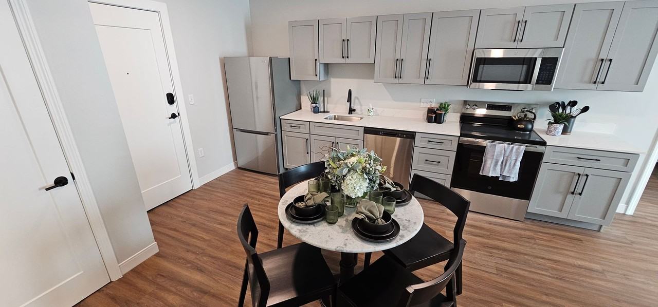 The Overlook - Photo 6 of 40