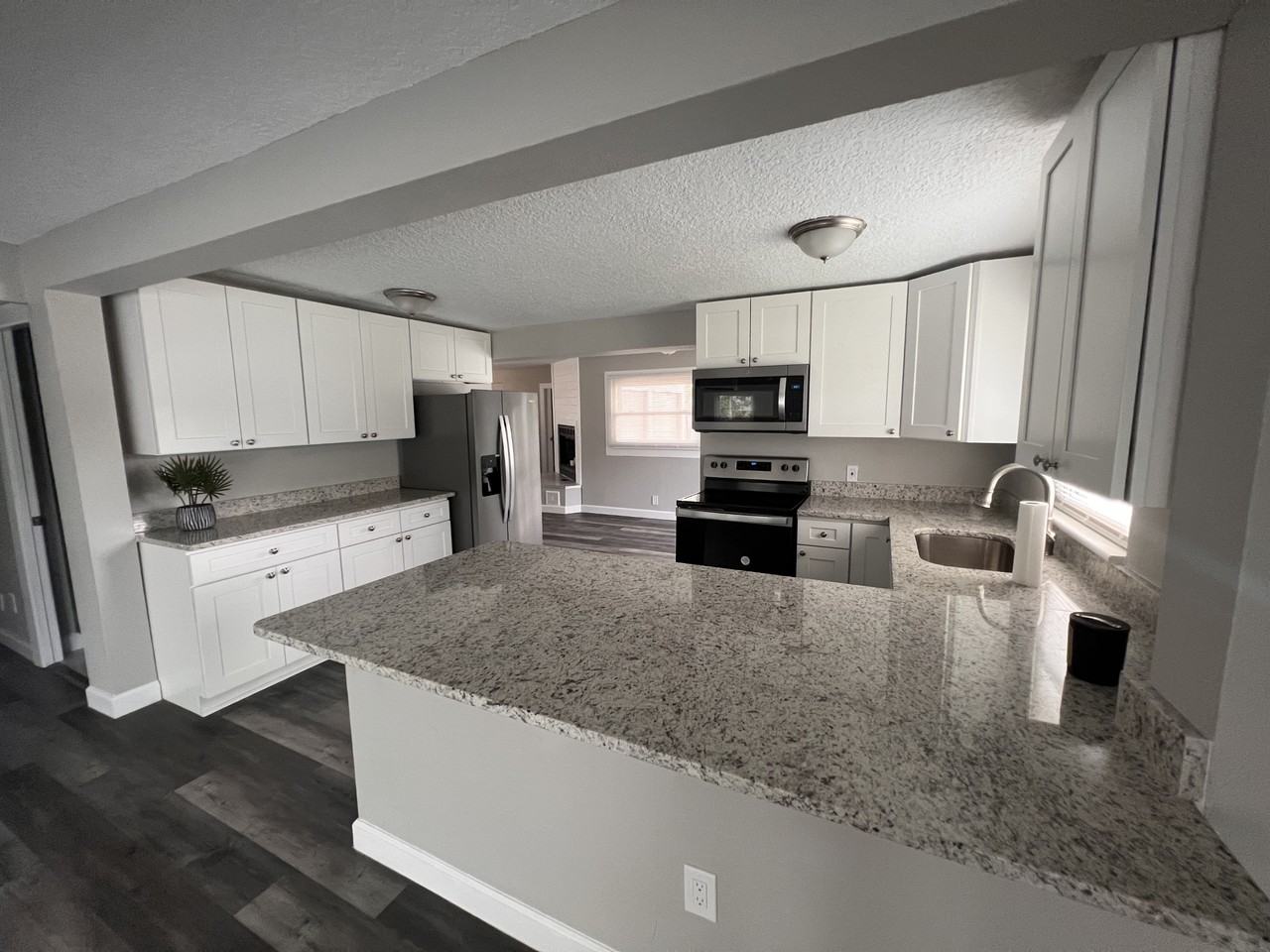 718 5th Ave N #NA - Photo 5 of 8