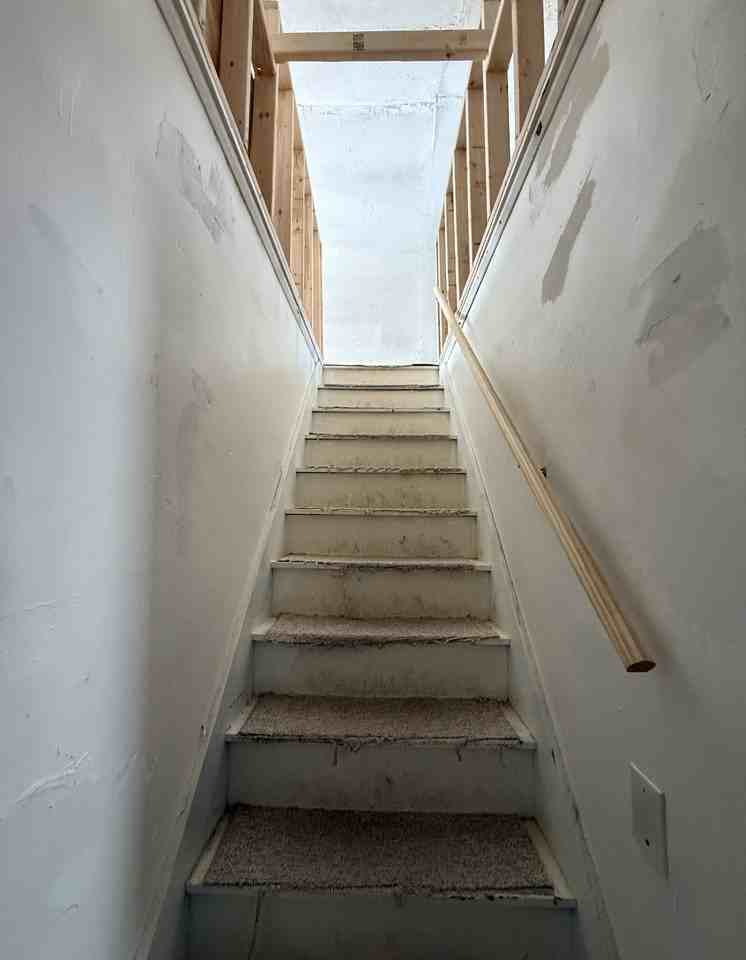 82 Rowland Ave #82-1-2 - Photo 7 of 8