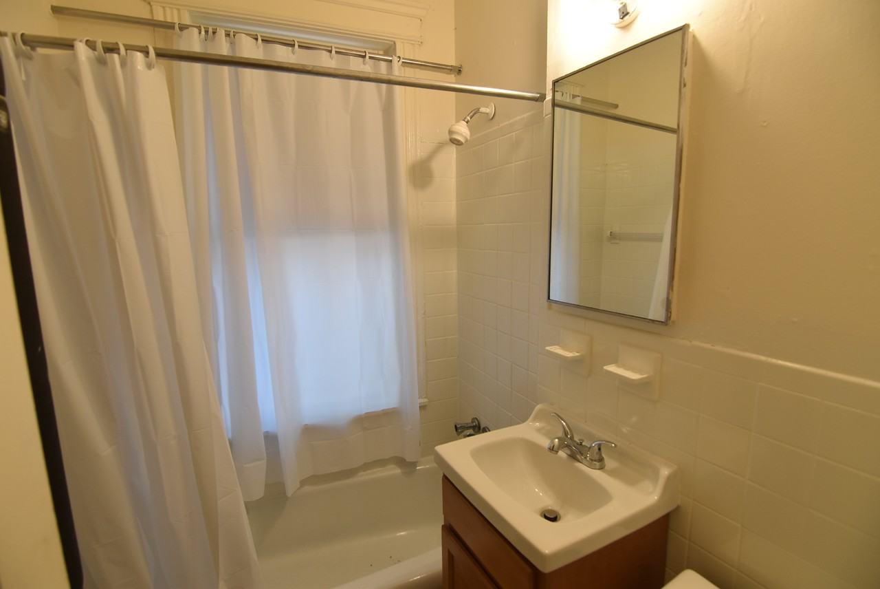 1144 Commonwealth Ave #8 - Photo 4 of 4