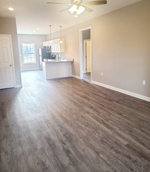 258 Spring Creek Ave #B - Photo 2 of 9