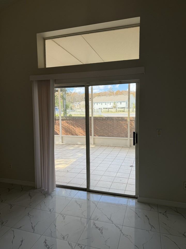 4336 Cypress Bay Ct #NA - Photo 5 of 7