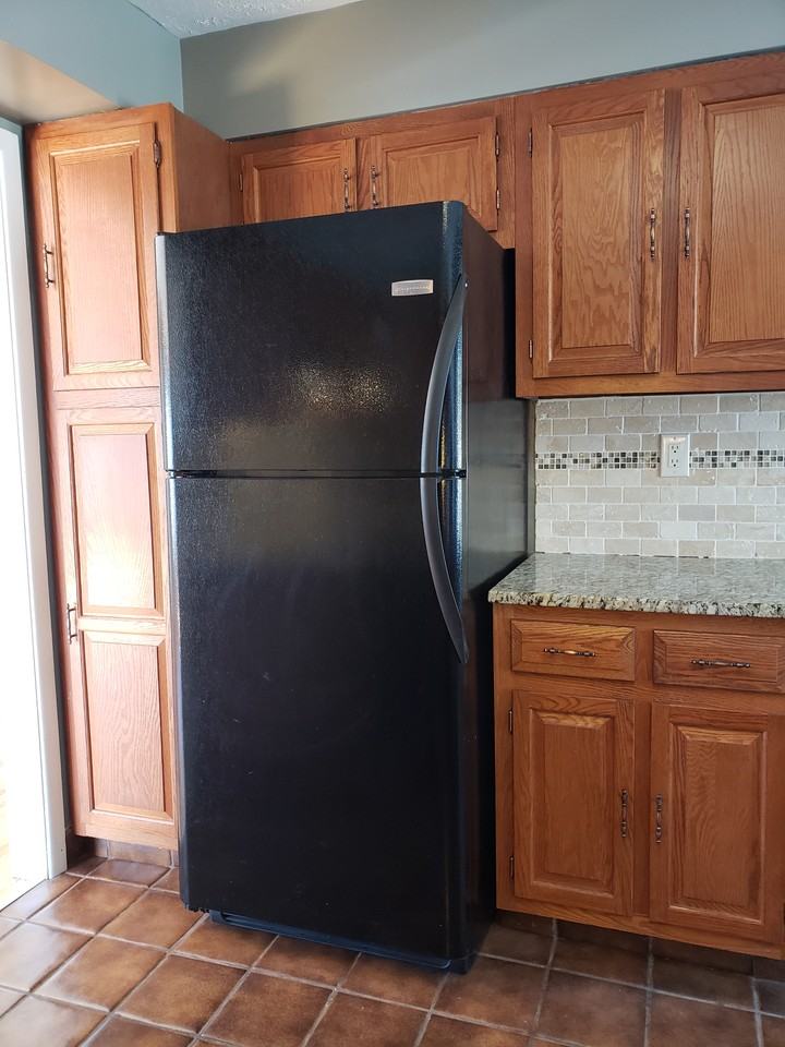 1894 S Foothill Dr #NA - Photo 5 of 17