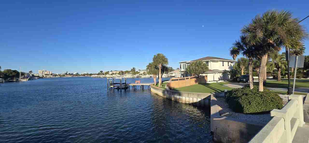 301 22nd St #NA - Photo 4 of 32