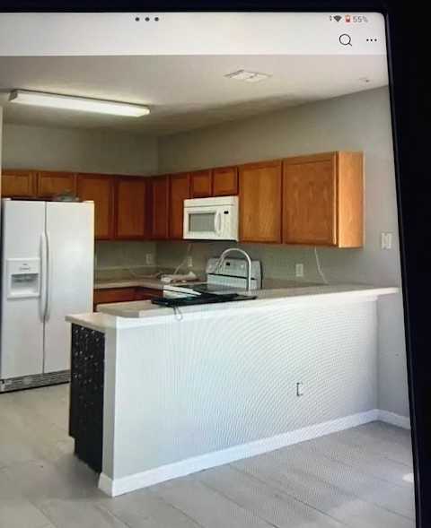 124 Wilton Cir #NA - Photo 2 of 9