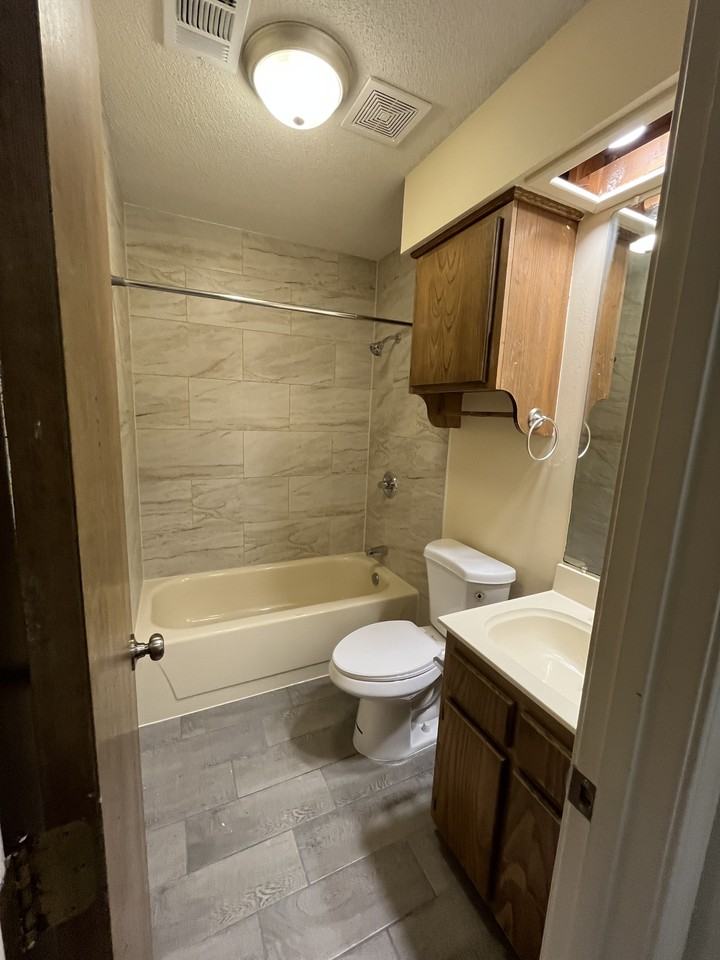 1603 Brooken Hill Dr #NA - Photo 6 of 9