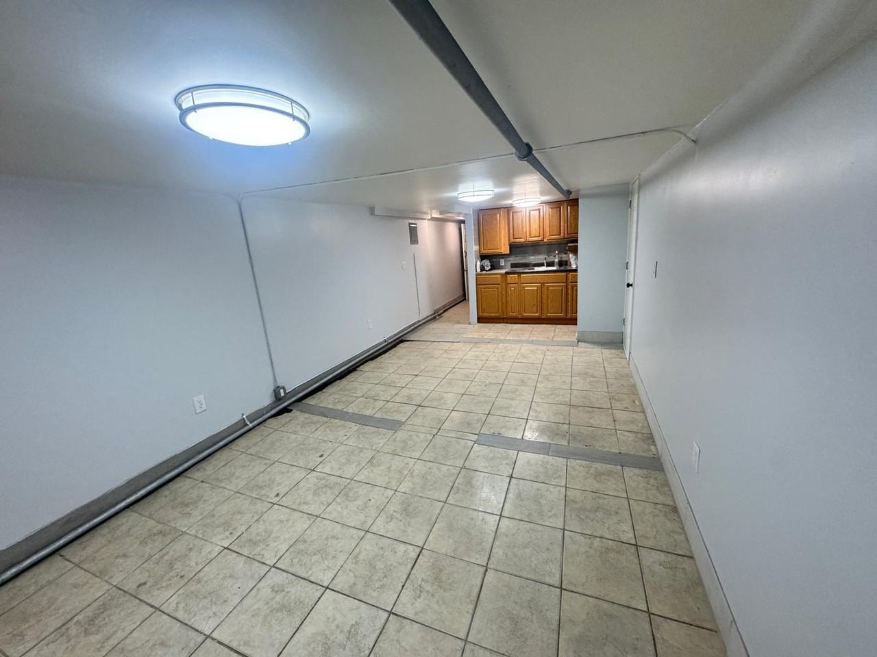 722 E 10th St #BS - Photo 5 of 12