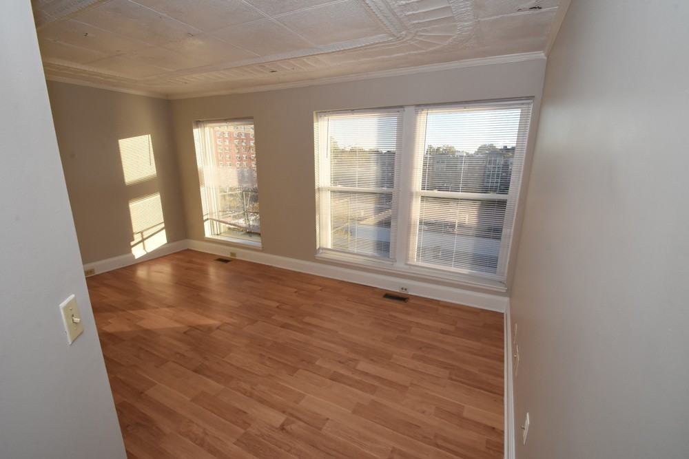 507 Evans St #1 - Photo 5 of 16